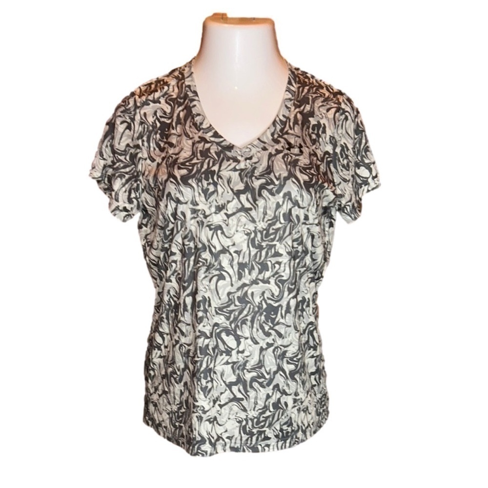 UNDER ARMOUR Shades of Gray Print
Loose Athletic Tee Size L